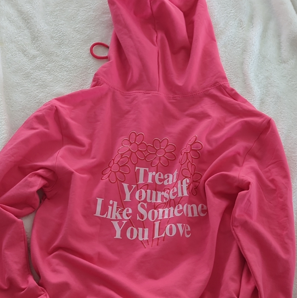 Spencer Barbosa. ✨Treat yourself like someone you love ✨💖 something bigger(SB)